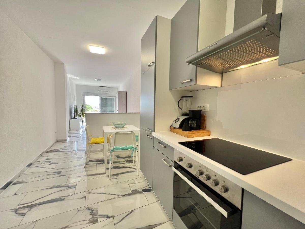 Apartmani Ana Dramalj Exterior foto